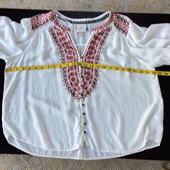 Knox Rose Brand Boho White and Red Embroidered Women's Top - Picture 7 of 9